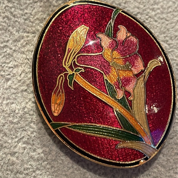 Vintage Lily Pendant Necklace Goldtone - Picture 5 of 7